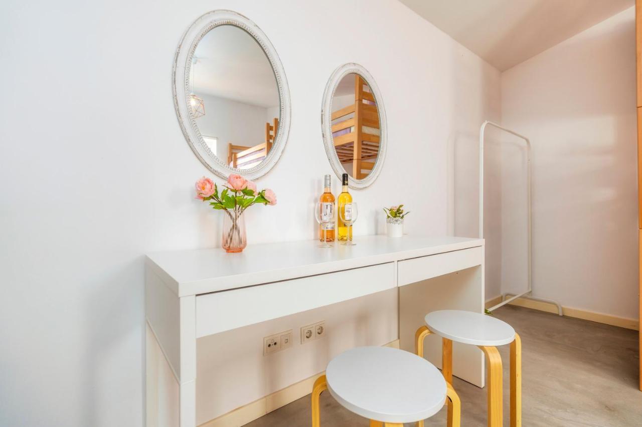 Female Hostel Фару Экстерьер фото