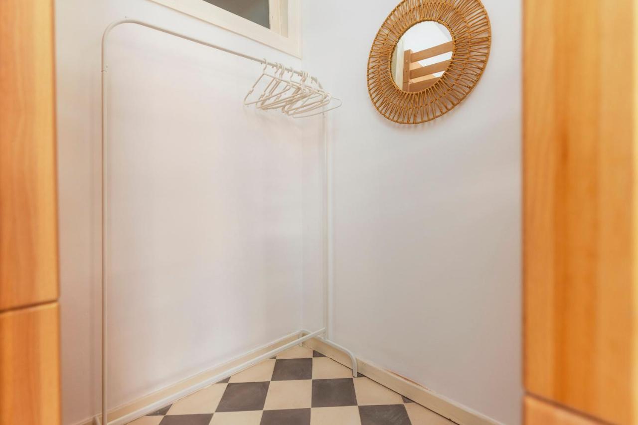 Female Hostel Фару Экстерьер фото